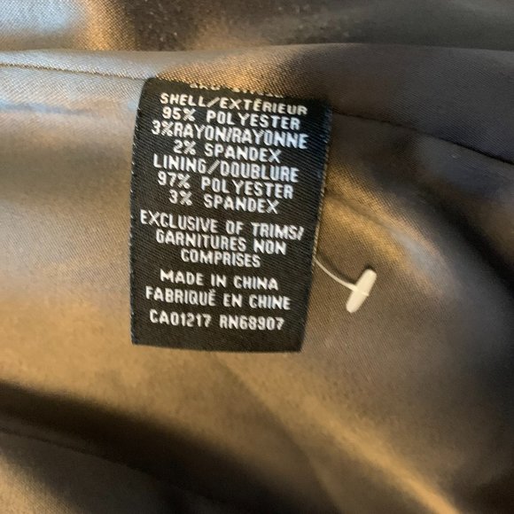 Le Chateau Women's Winter Coat - Picture 15 of 17